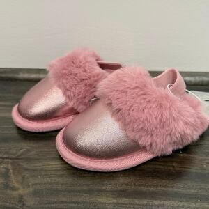Cat & Jack S 5/6 Pink Metallic Slippers